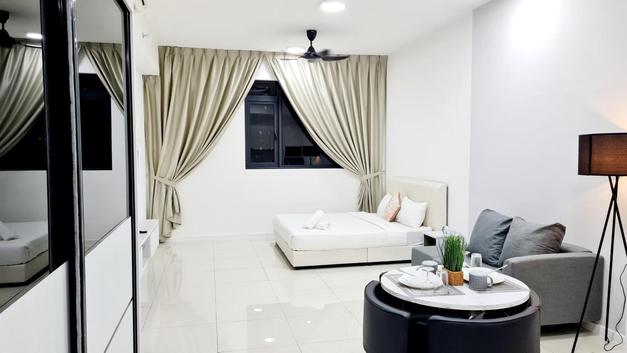 Chambers Klcc By Homes *